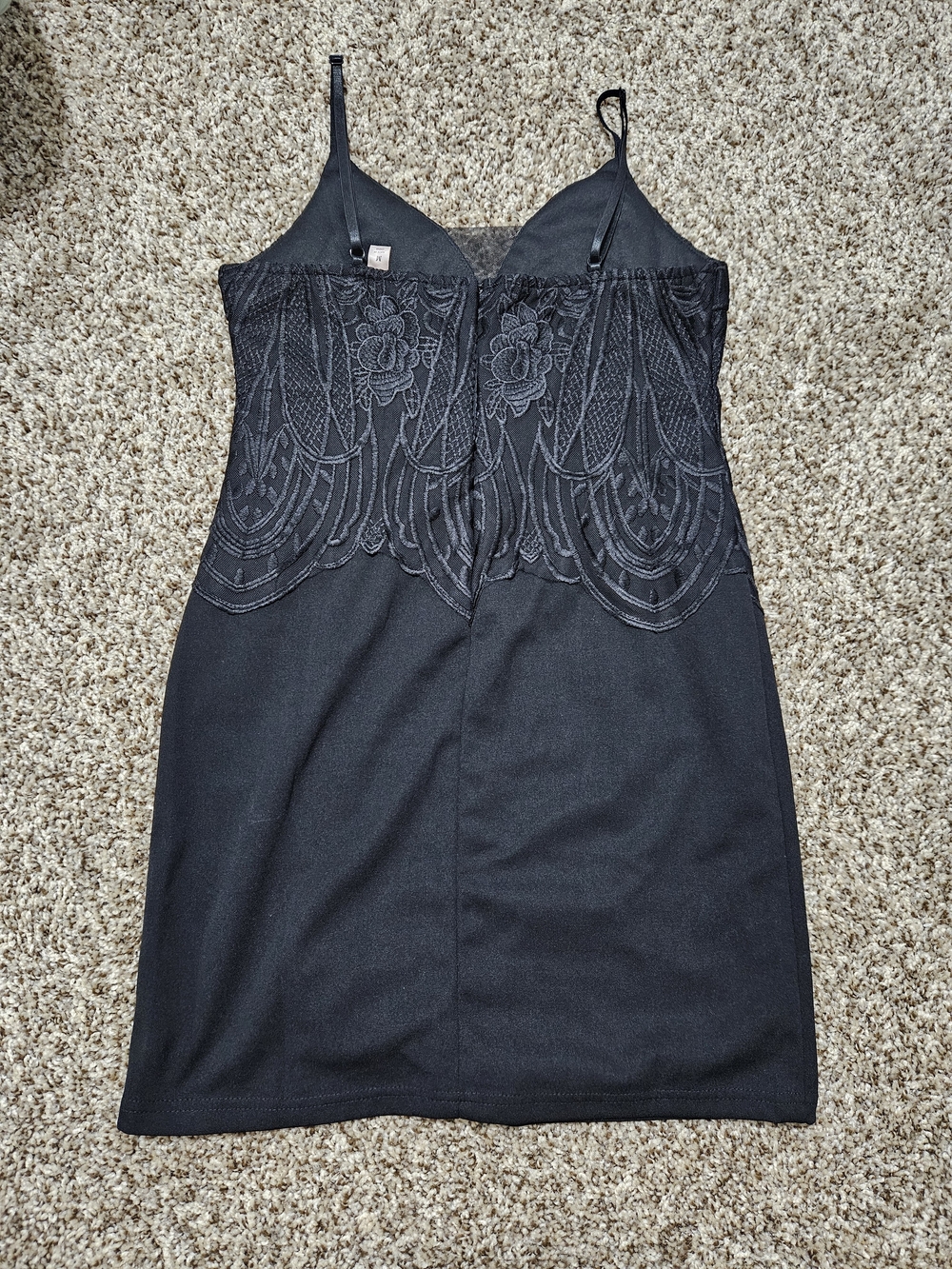 Black Lace-Detail Cocktail Dress - Picture 3 of 4